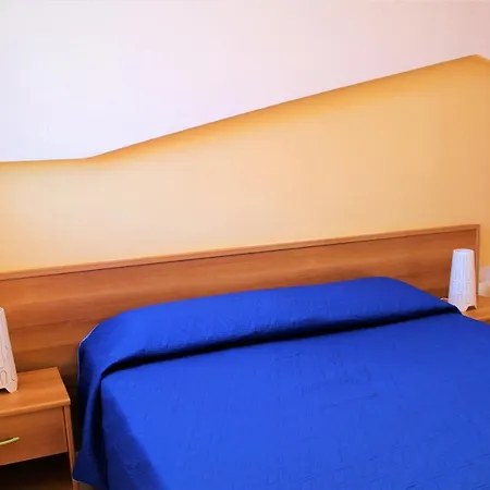 Camping Villaggio Calanovella *